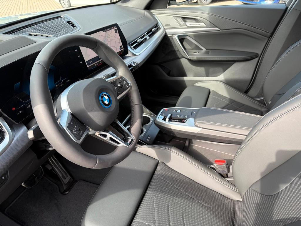BMW iX2