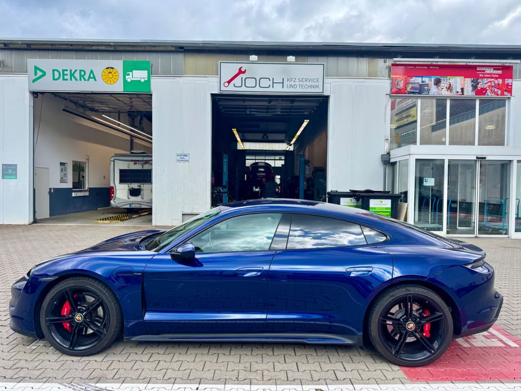Porsche Taycan