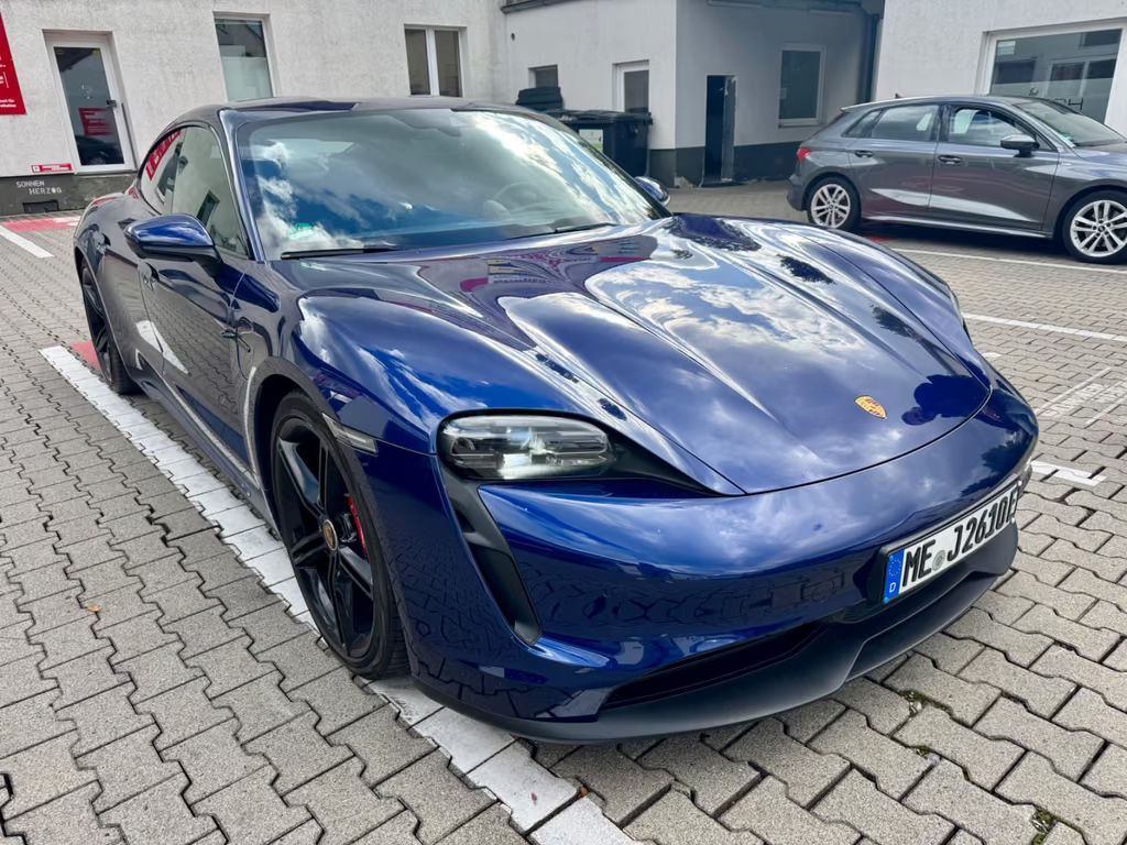 Porsche Taycan