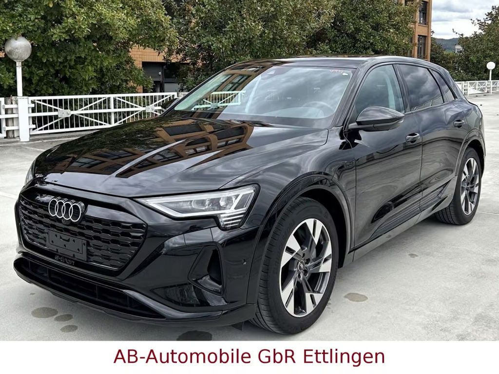Audi Q8 e-tron Quattro 50