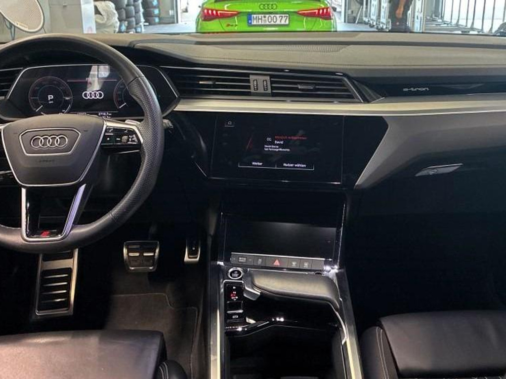Audi Q8 e-tron