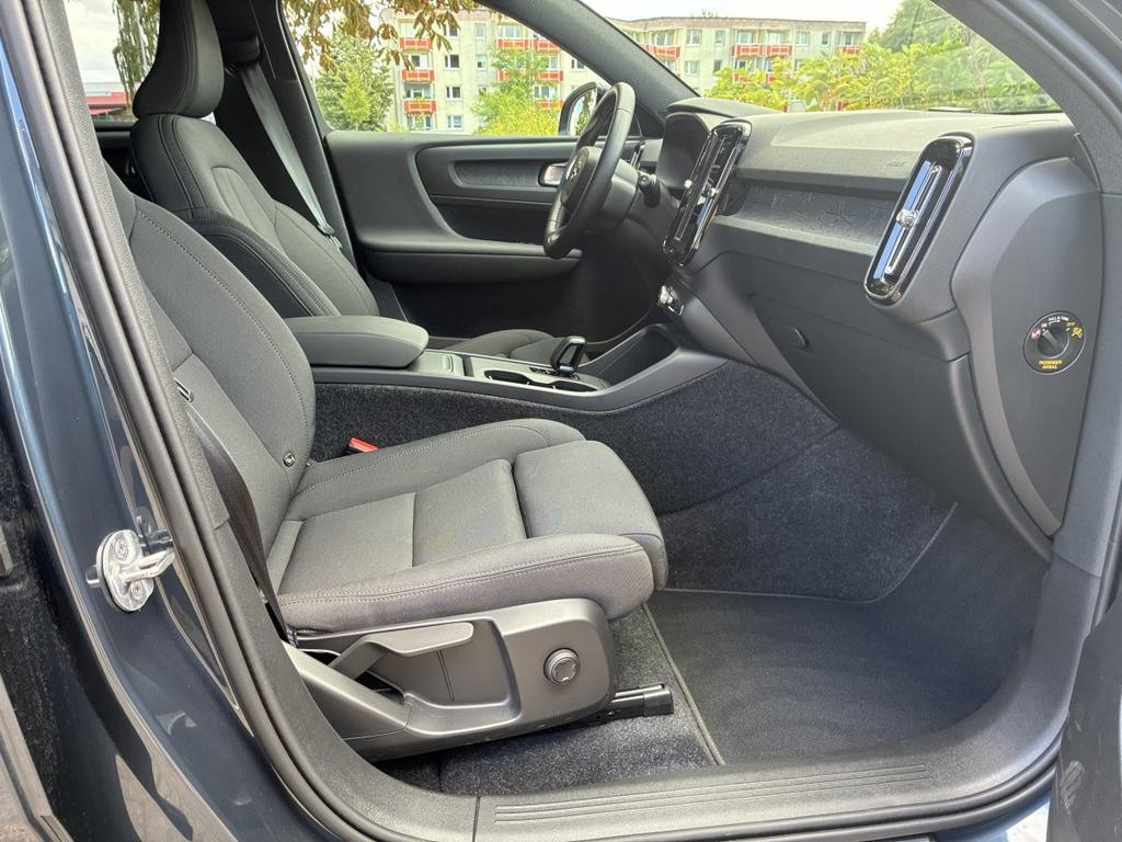 Volvo EX40