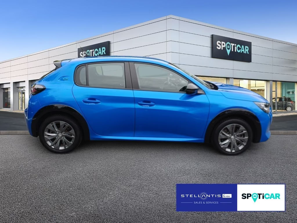Peugeot e-208