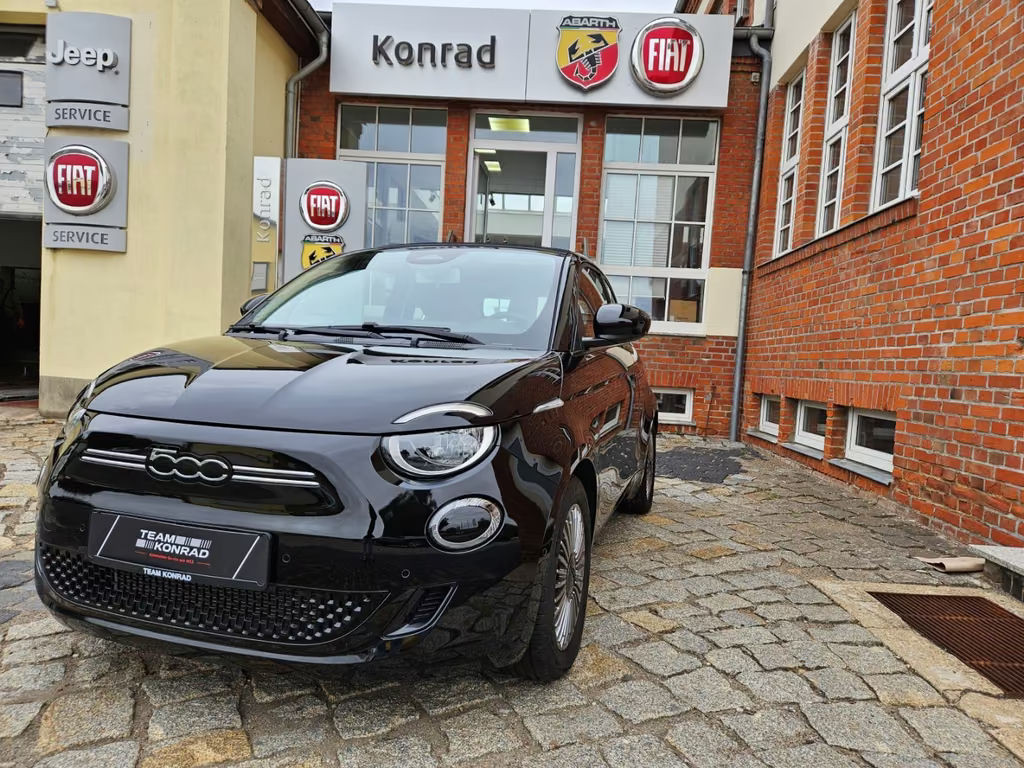 Fiat 500e Cabrio Technik Paket - Komfort Paket - Navi
