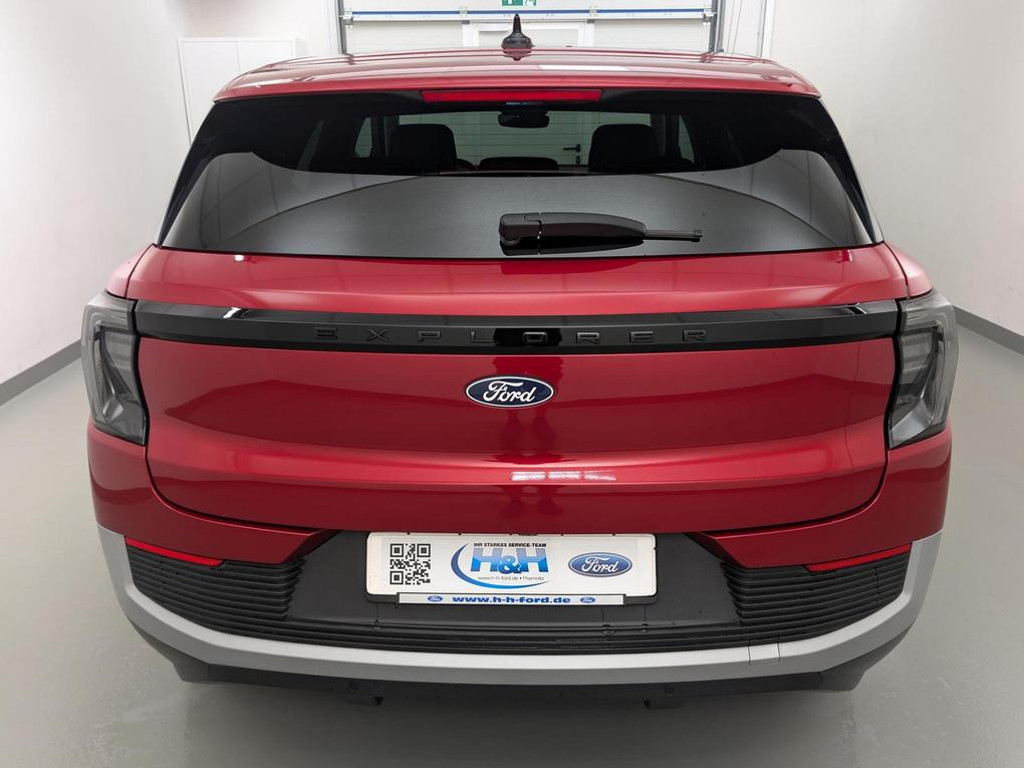 Ford Explorer RWD