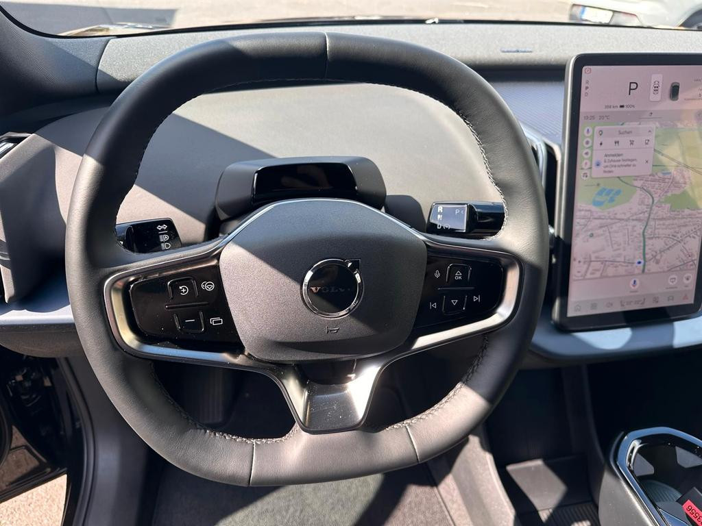 Volvo EX30