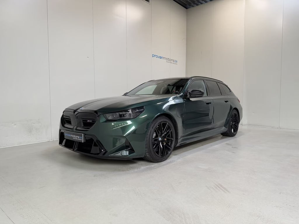 BMW M5 Touring 4.4 V8 PlugIn Hybrid - SoH 95%! Nieuw