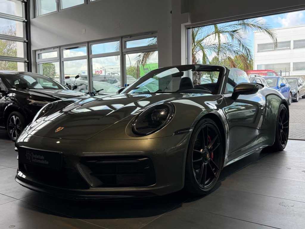 Porsche 911 GTS 4 Carrera Cabriolet