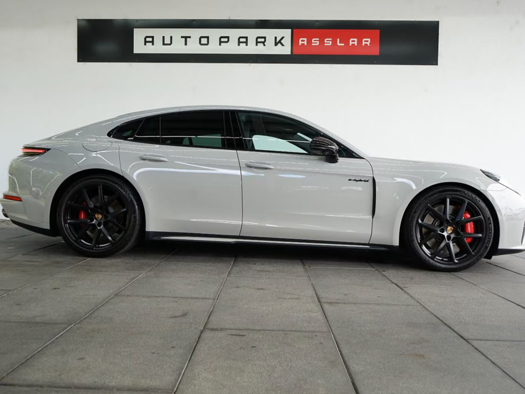 Porsche Panamera E-Hybrid S 4