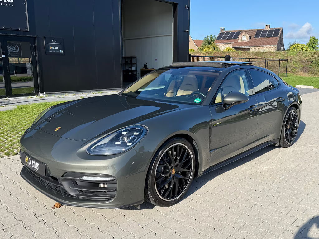 Porsche Panamera E-Hybrid Platinum Edition 4
