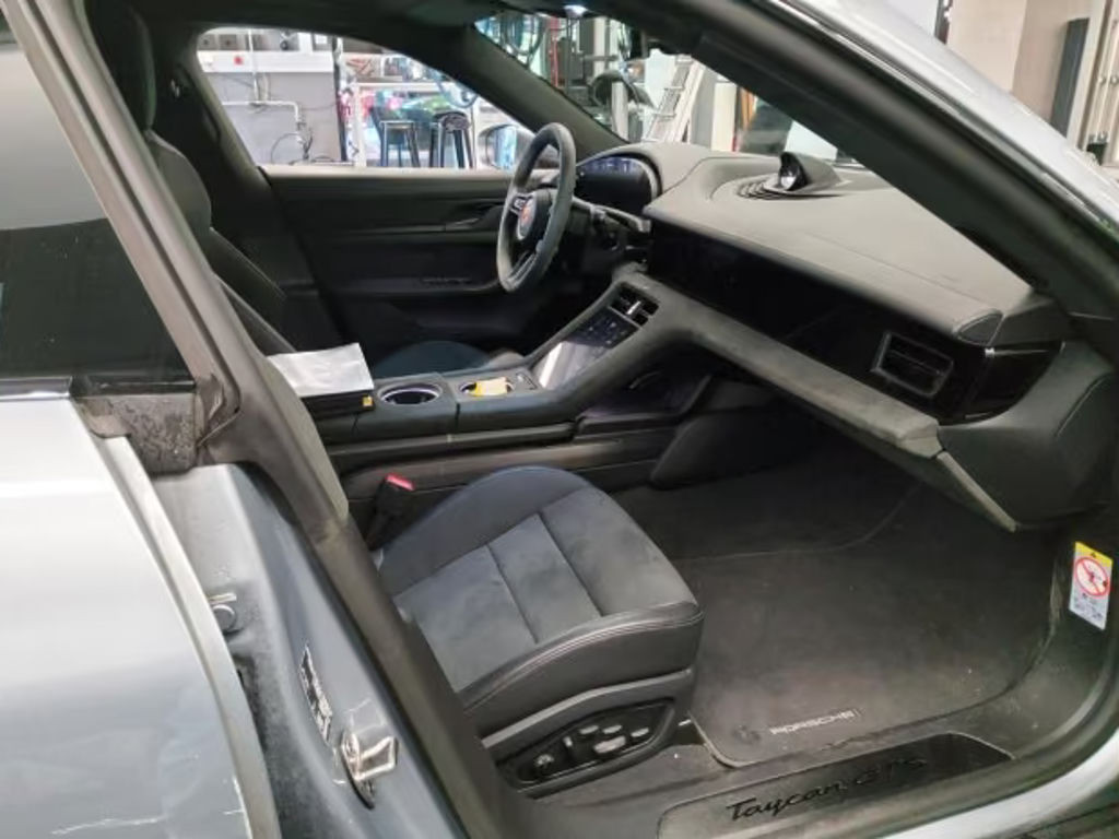 Porsche Taycan
