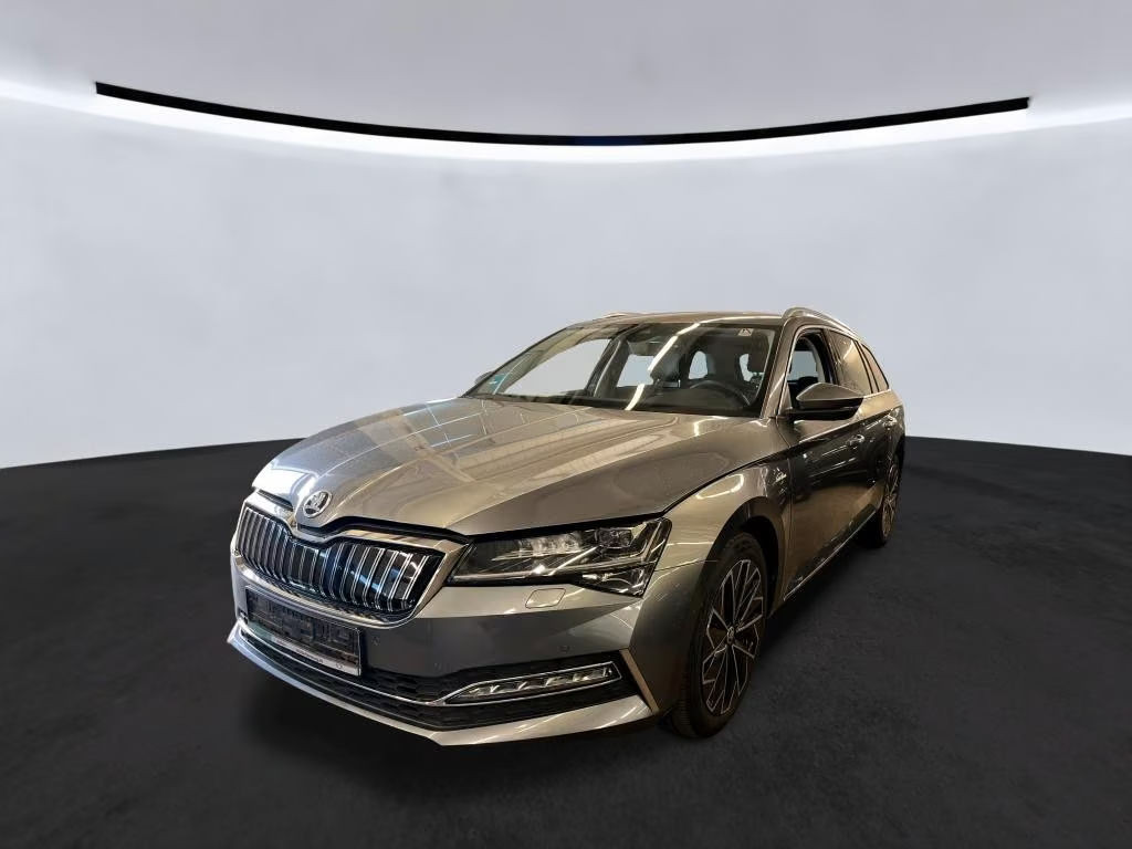 Skoda Superb Combi iV