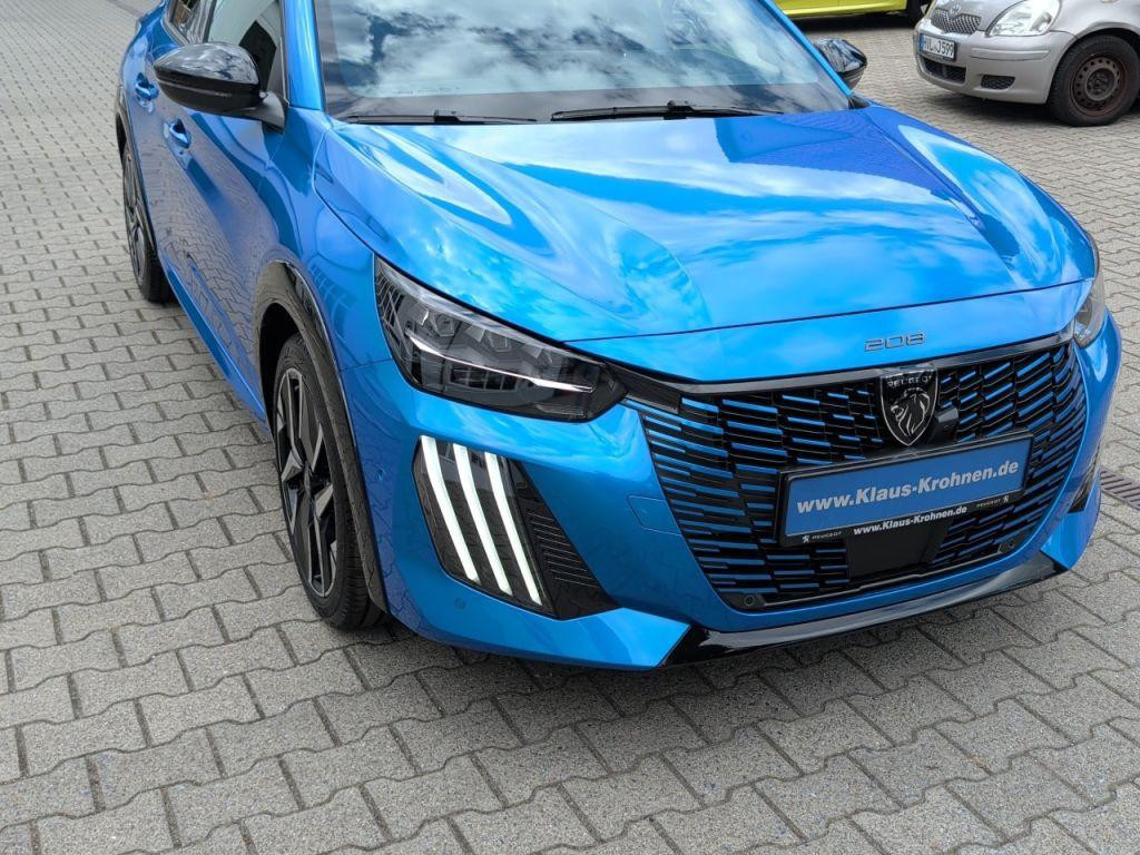 Peugeot e-208