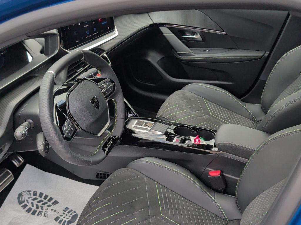 Peugeot e-208