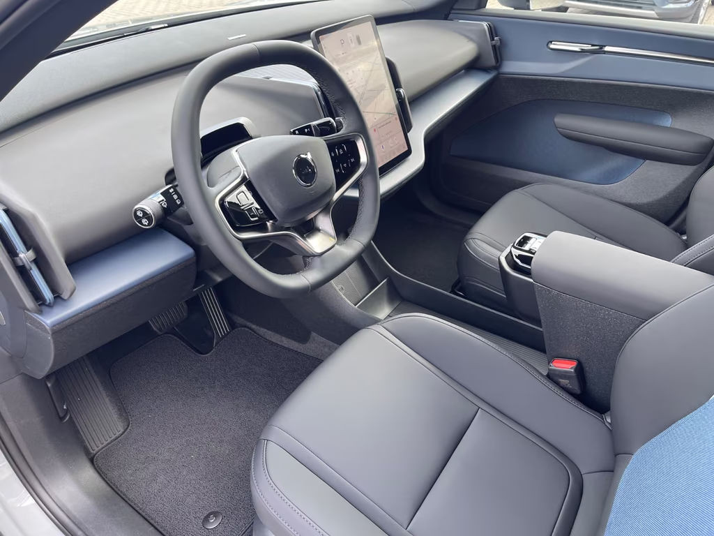 Volvo EX30