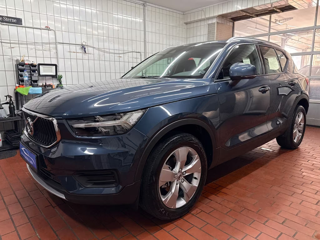 Volvo XC40 Momentum