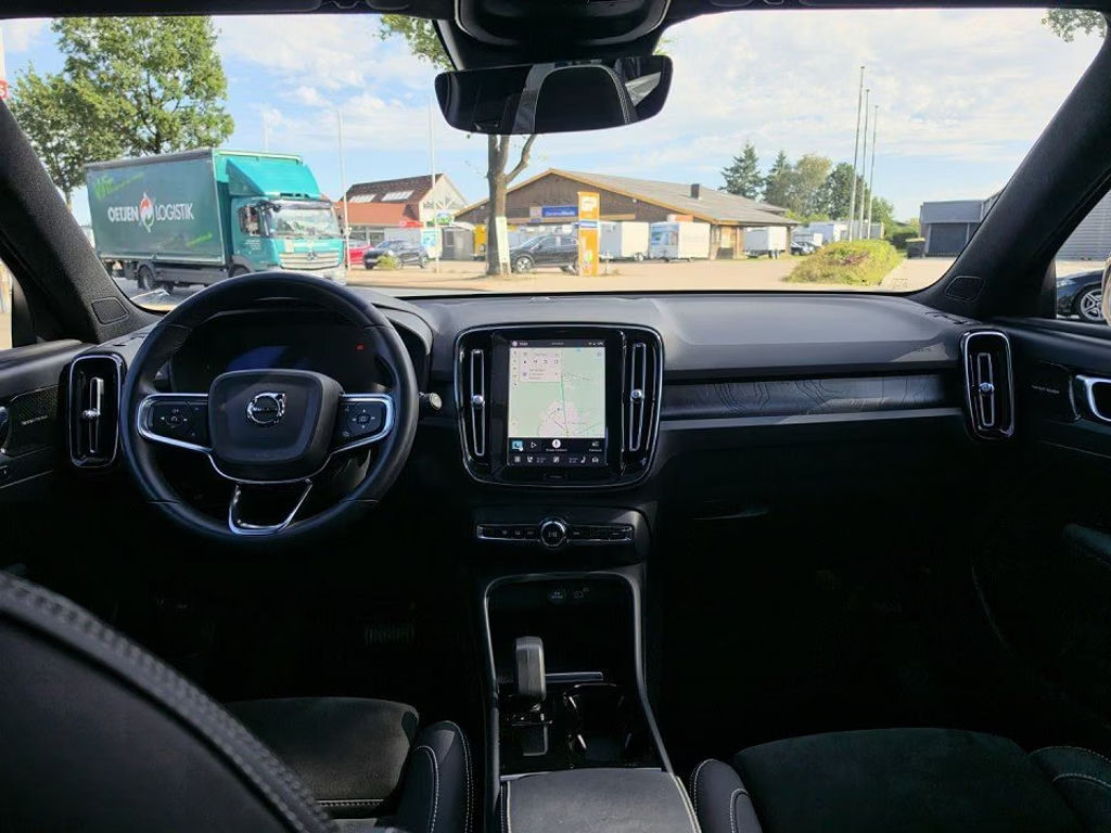 Volvo XC40