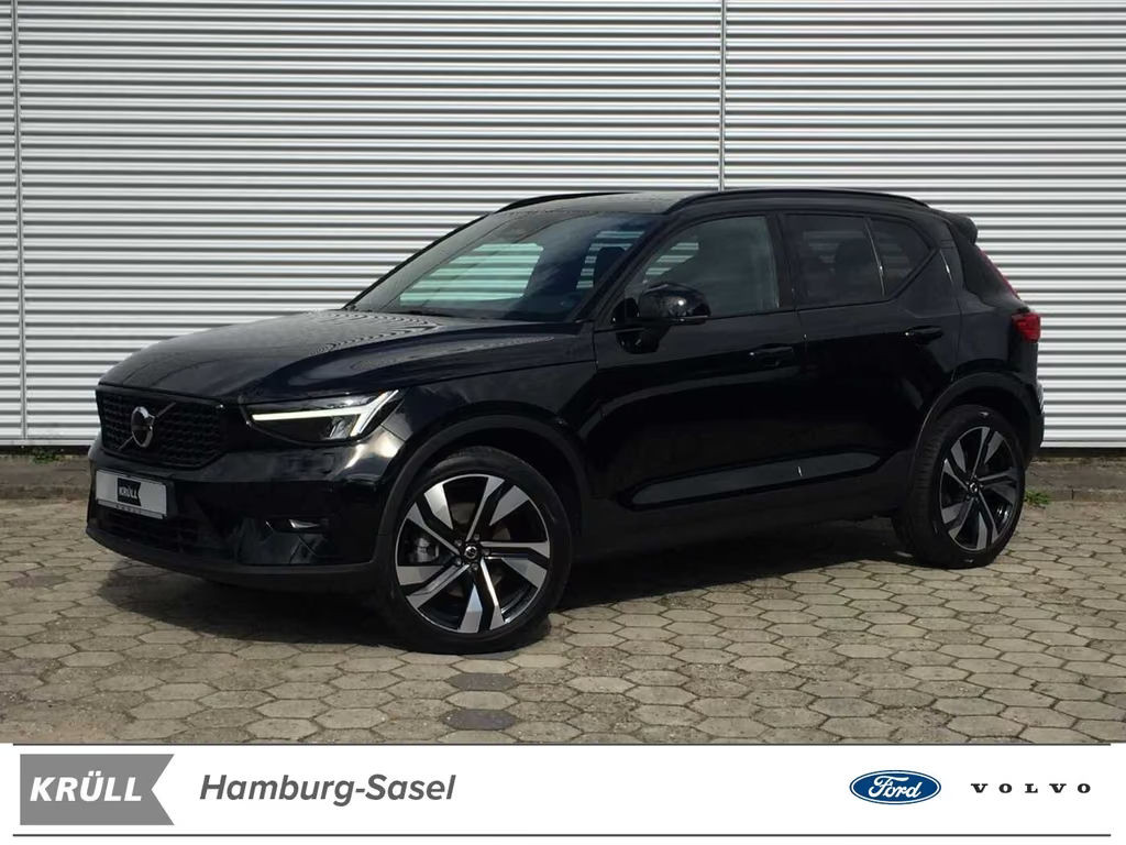 Volvo XC40 AWD Ultimate Dark