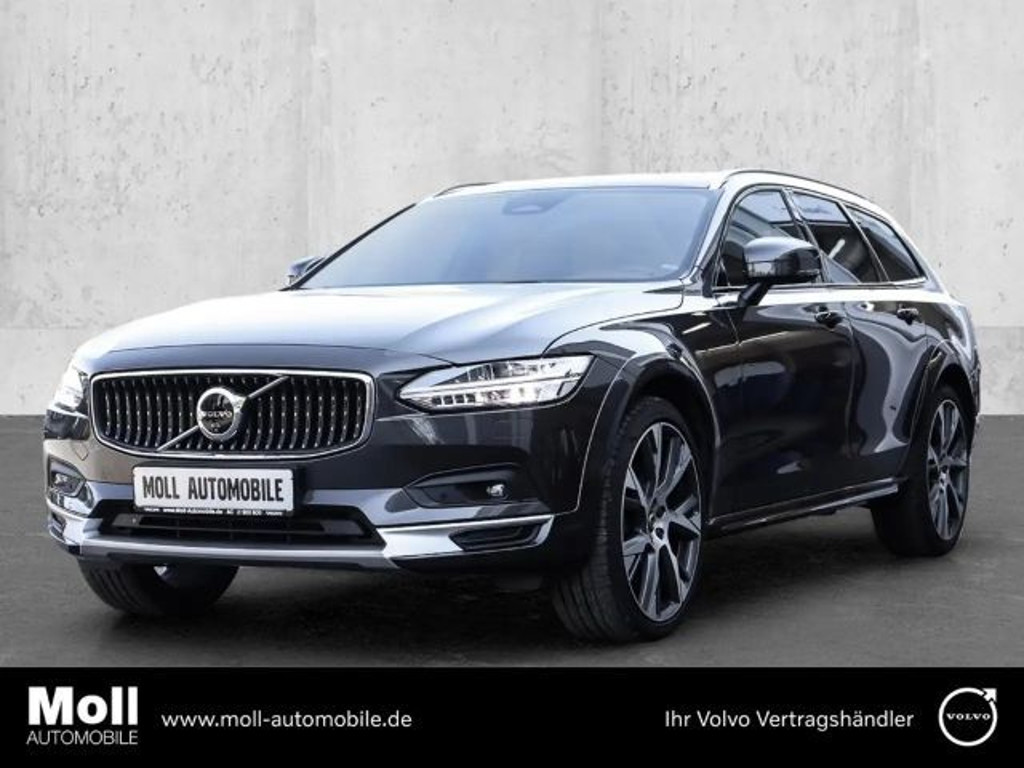 Volvo V90 Cross Country