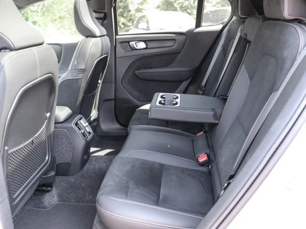 Volvo C40