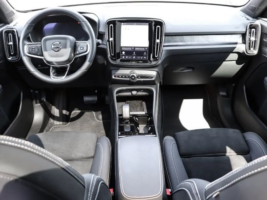 Volvo C40