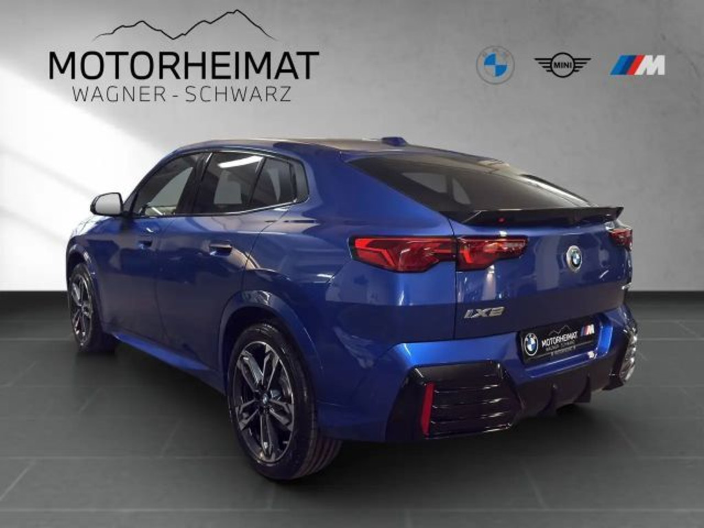 BMW iX2