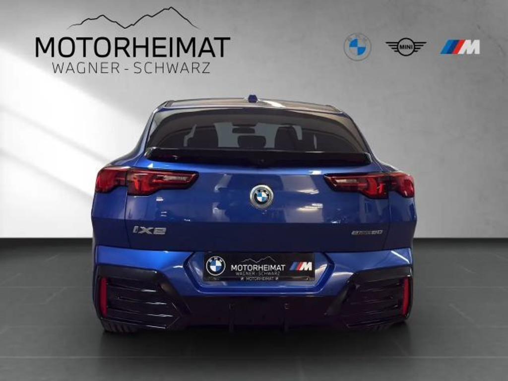 BMW iX2