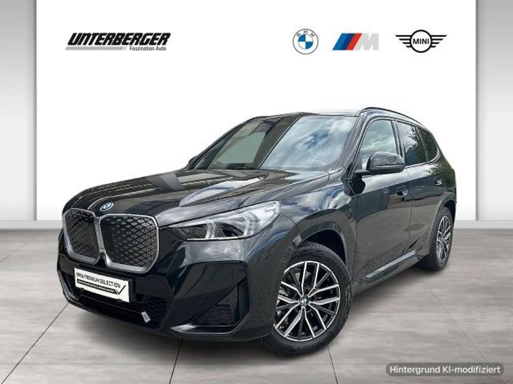 BMW iX1 M-Sport Sedan xDrive30