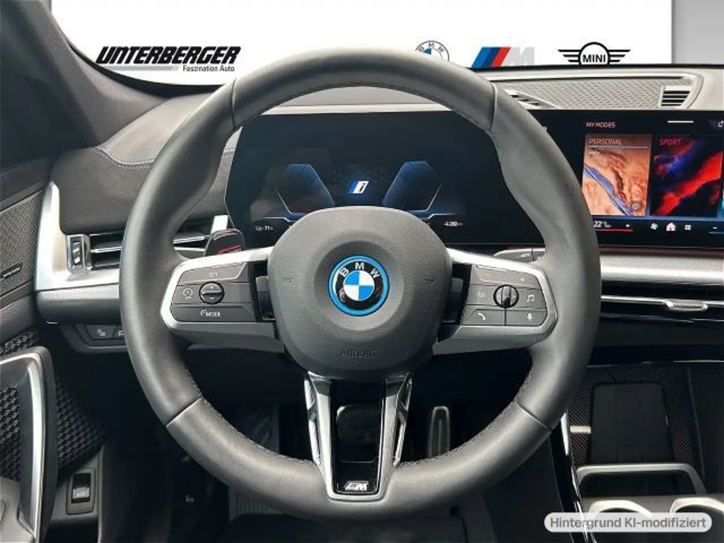 BMW iX1
