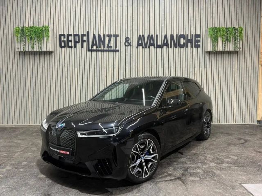 BMW iX xDrive