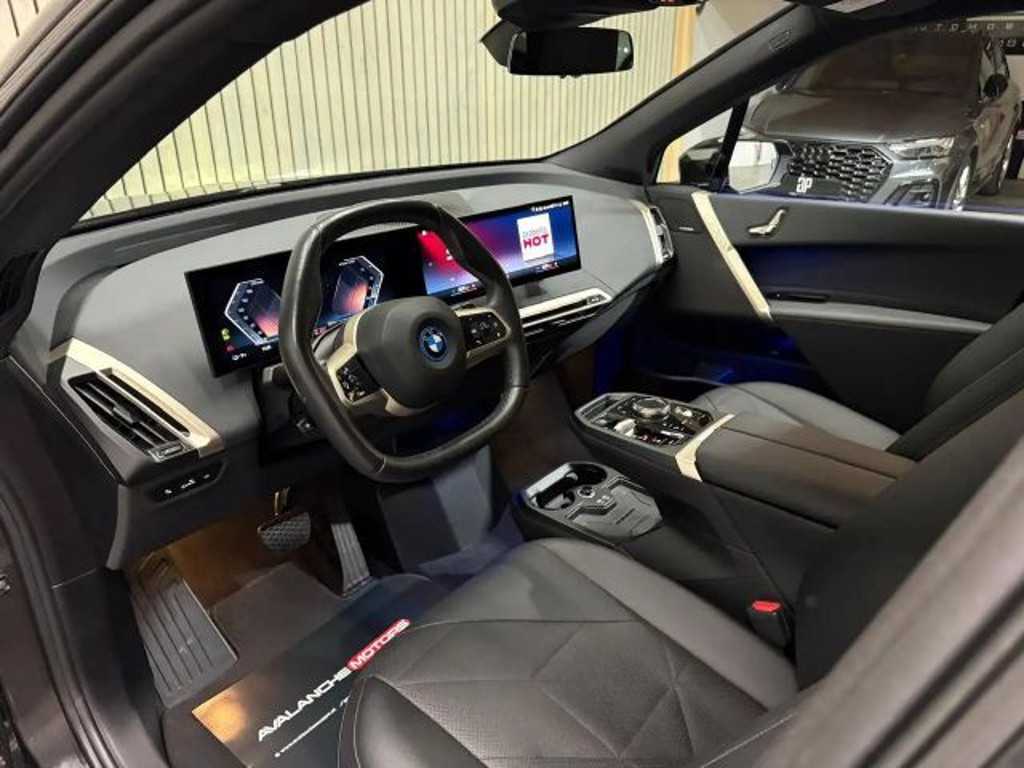 BMW iX