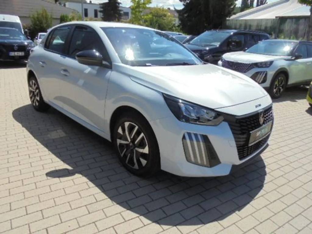 Peugeot e-208
