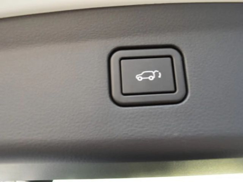 Mazda CX-6e