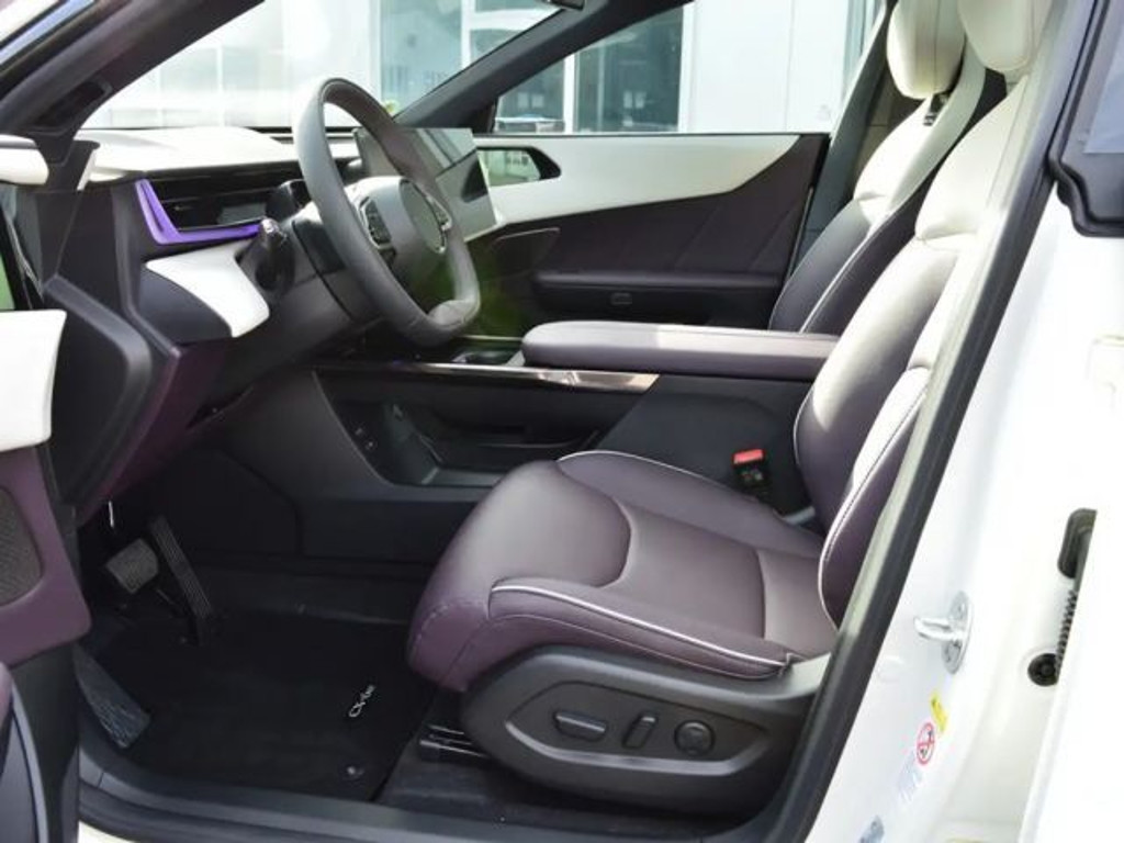 Mazda CX-6e