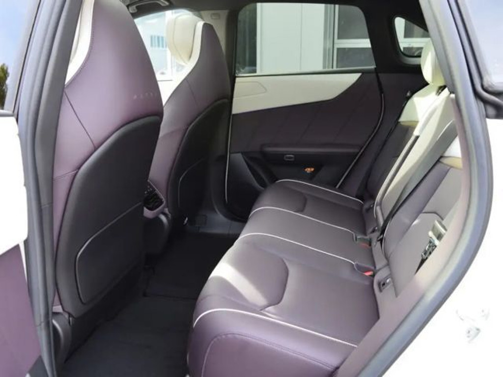 Mazda CX-6e