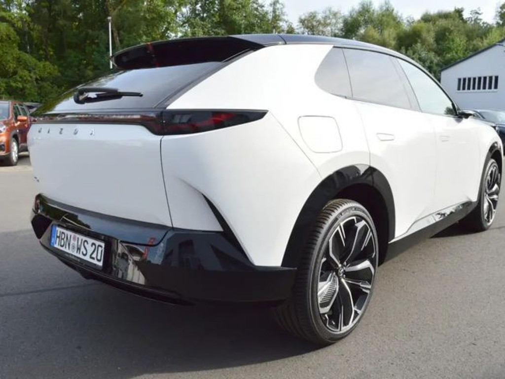 Mazda CX-6e