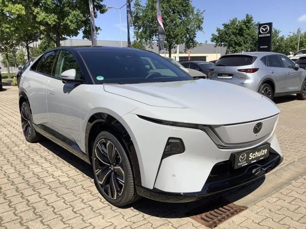 Mazda CX-6e Takumi