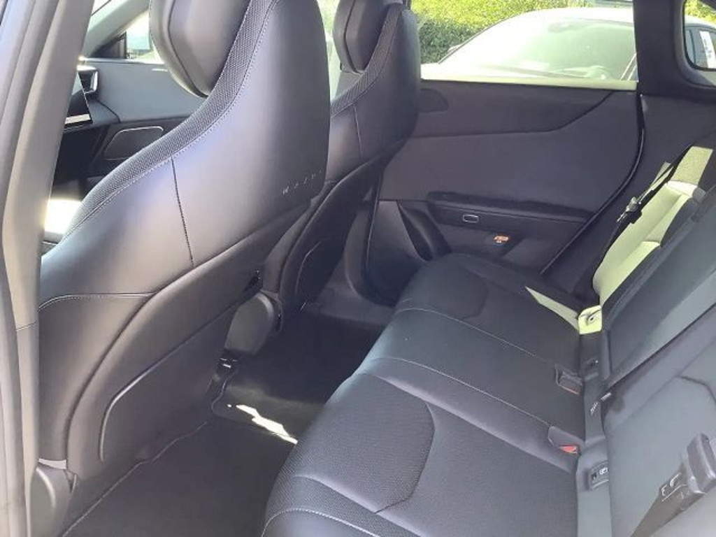 Mazda CX-6e
