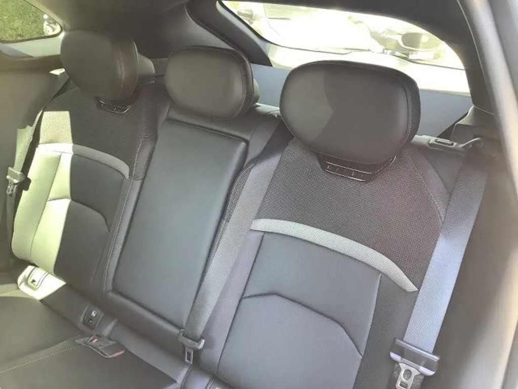 Mazda CX-6e