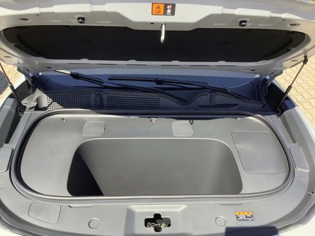 Mazda CX-6e