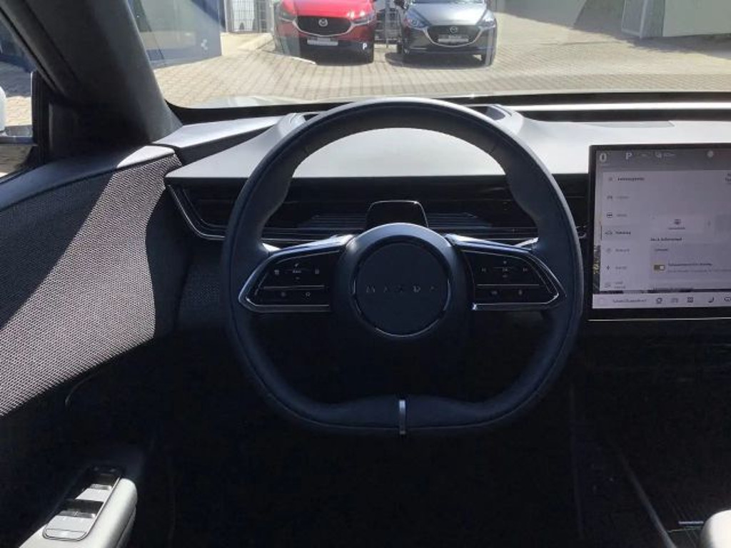 Mazda CX-6e