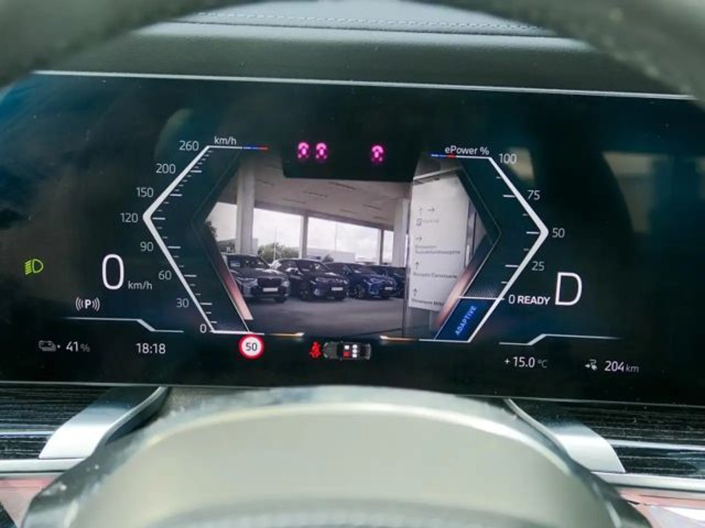 BMW i7