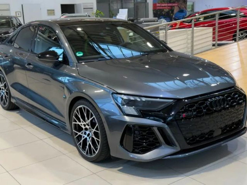 Audi RS3 Sedan Quattro