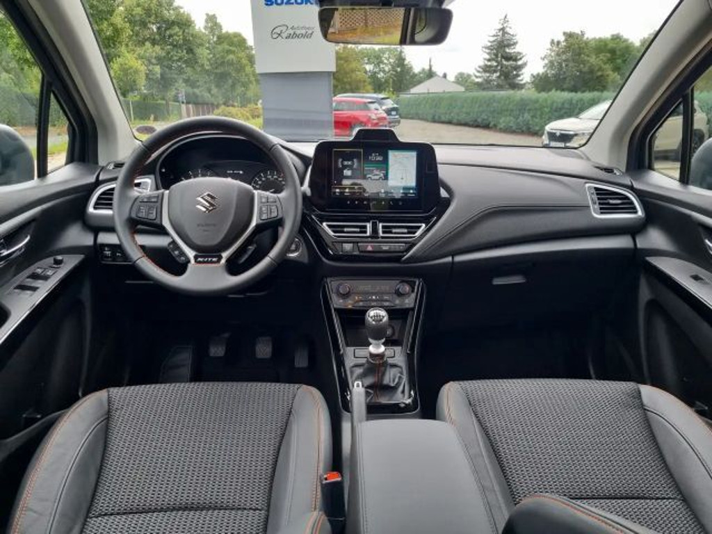 Suzuki S-Cross