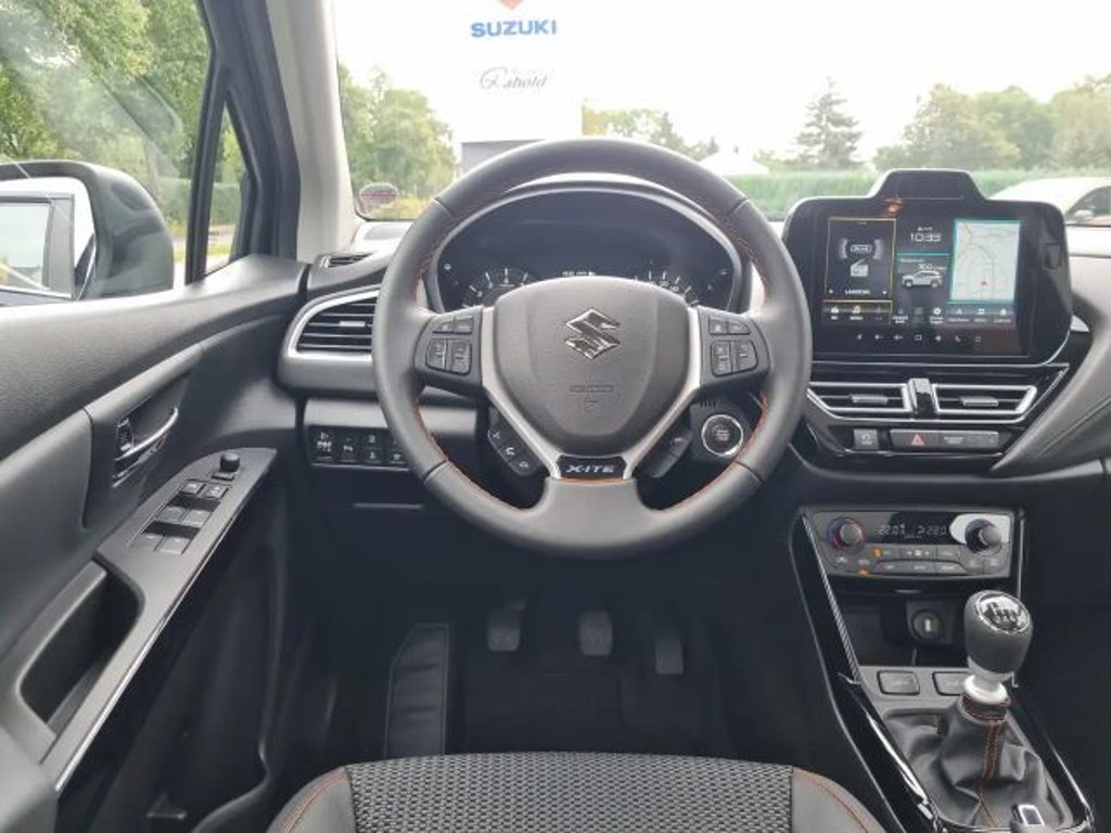 Suzuki S-Cross