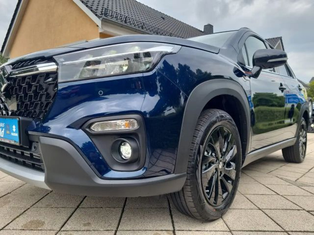 Suzuki S-Cross