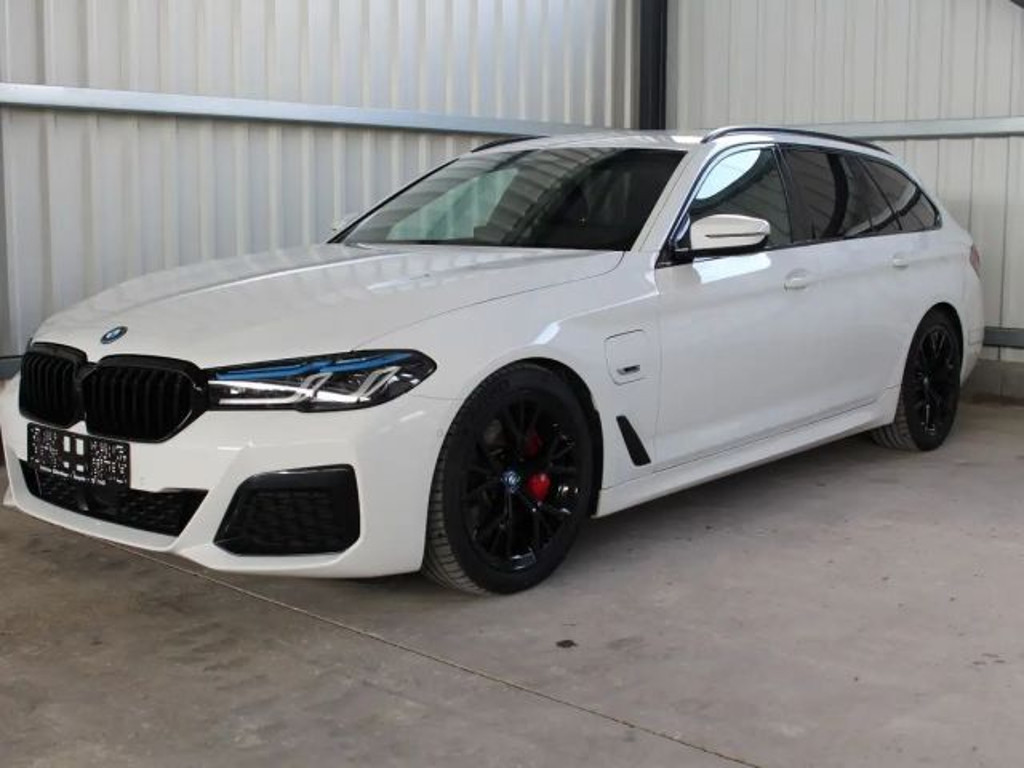 BMW 5 Serie 530 M-Sport xDrive Touring 530e