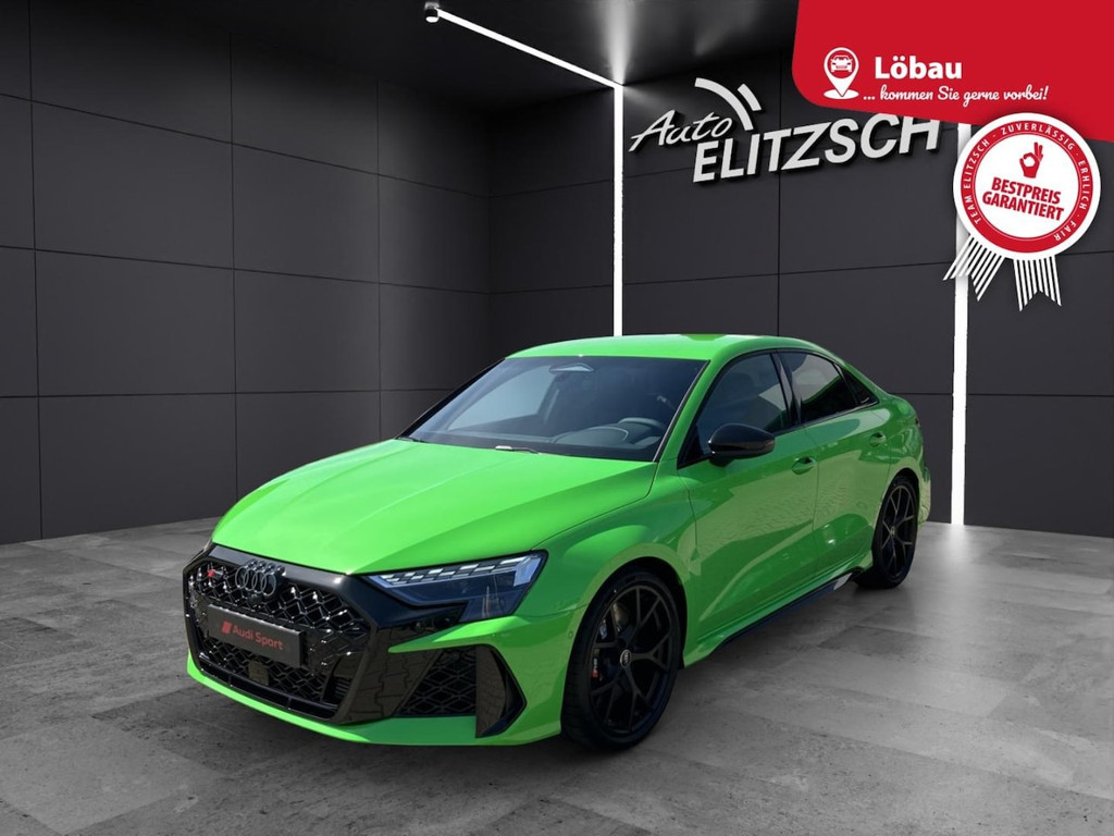Audi RS3 Sedan Quattro S-Tronic
