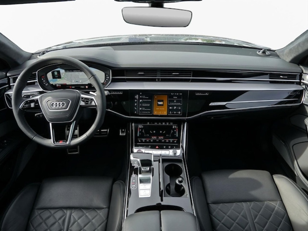Audi S8