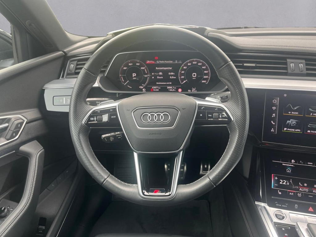 Audi Q8 e-tron